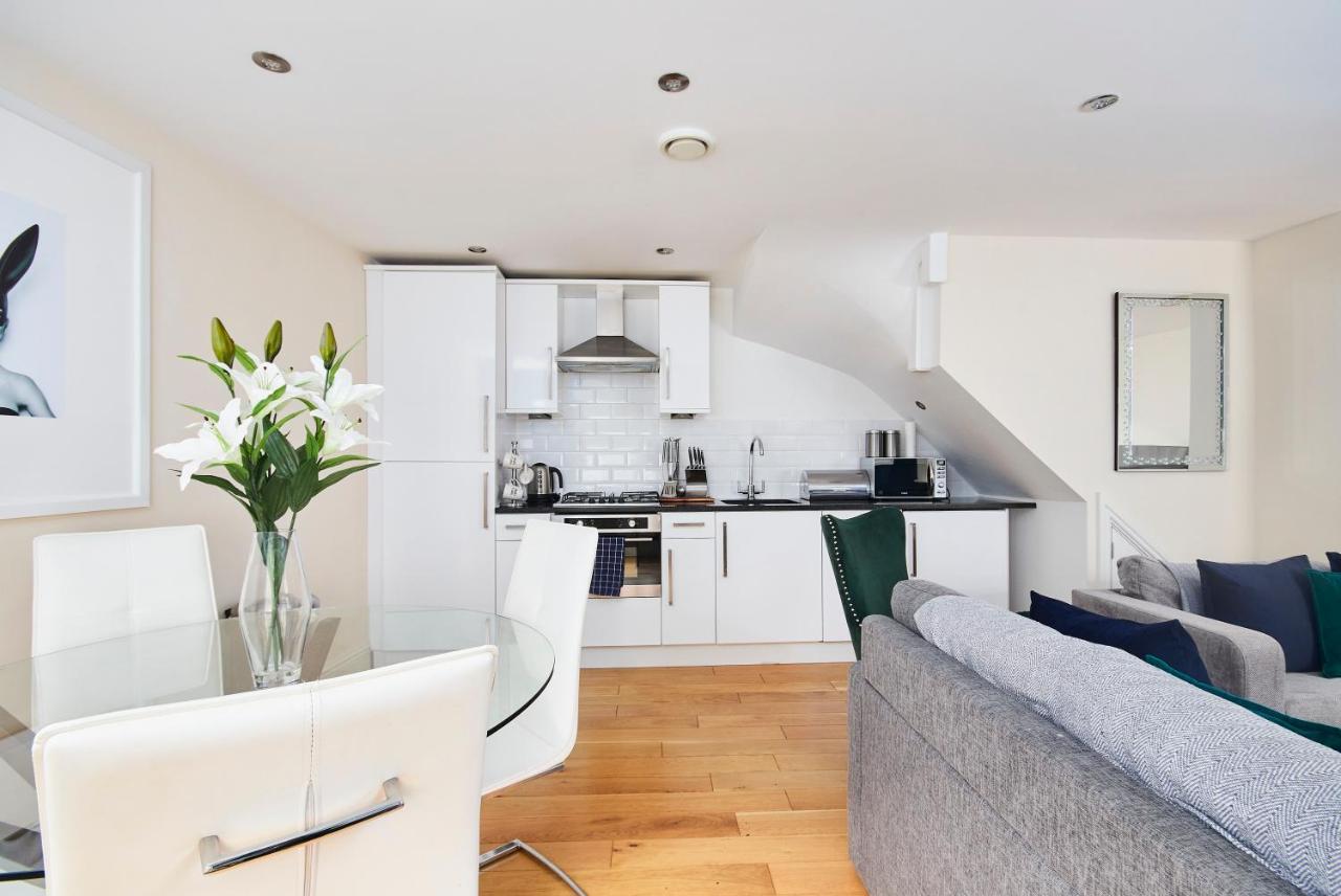 Striking Monroe Suite! Bath Bagian luar foto