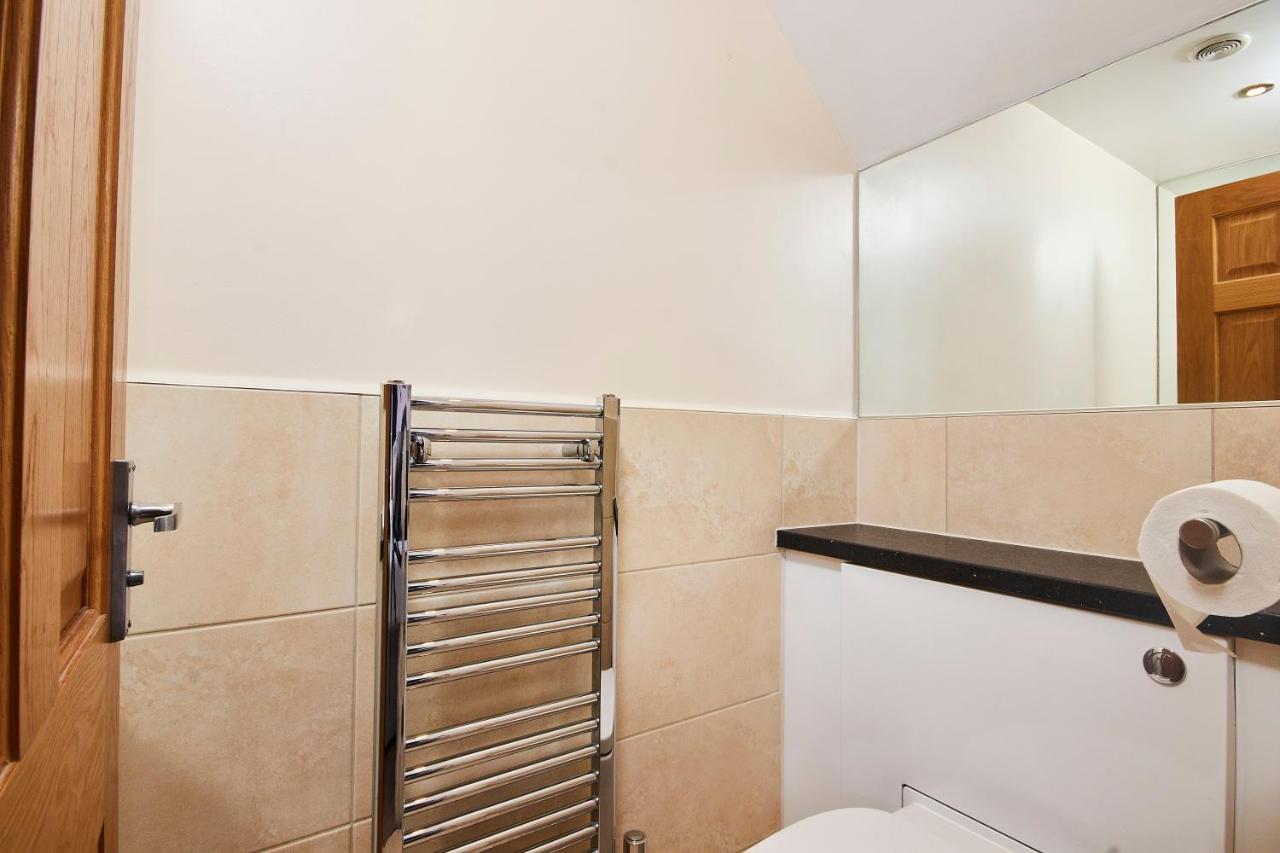 Striking Monroe Suite! Bath Bagian luar foto